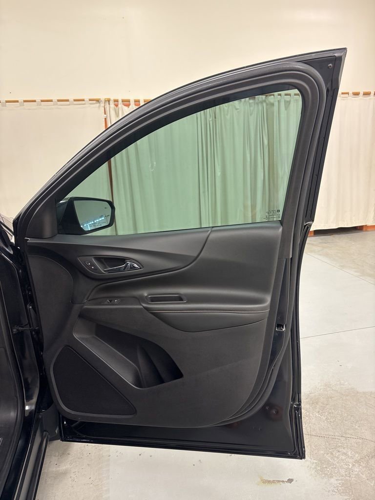Used 2020 Chevrolet Equinox Premier image 29