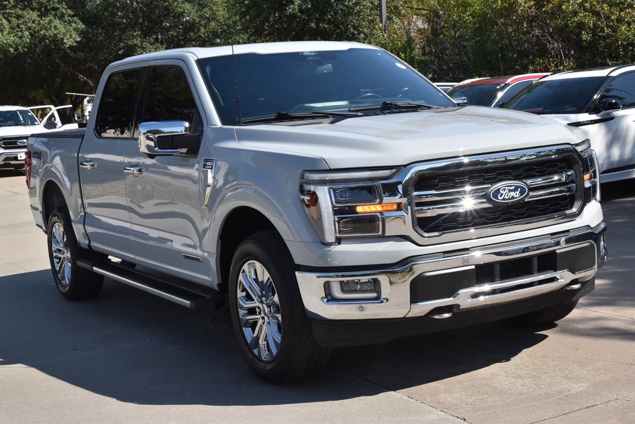 Used 2024 Ford F150 Lariat w/ Equipment Group 502A High AWD/4WD image 4