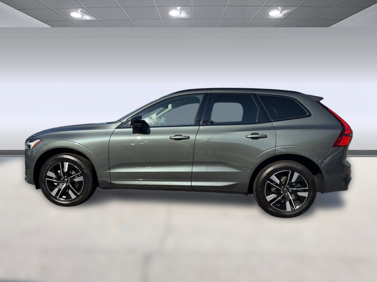 New 2026 Volvo XC60 B5 Core w/ Protection Package AWD/4WD image 2