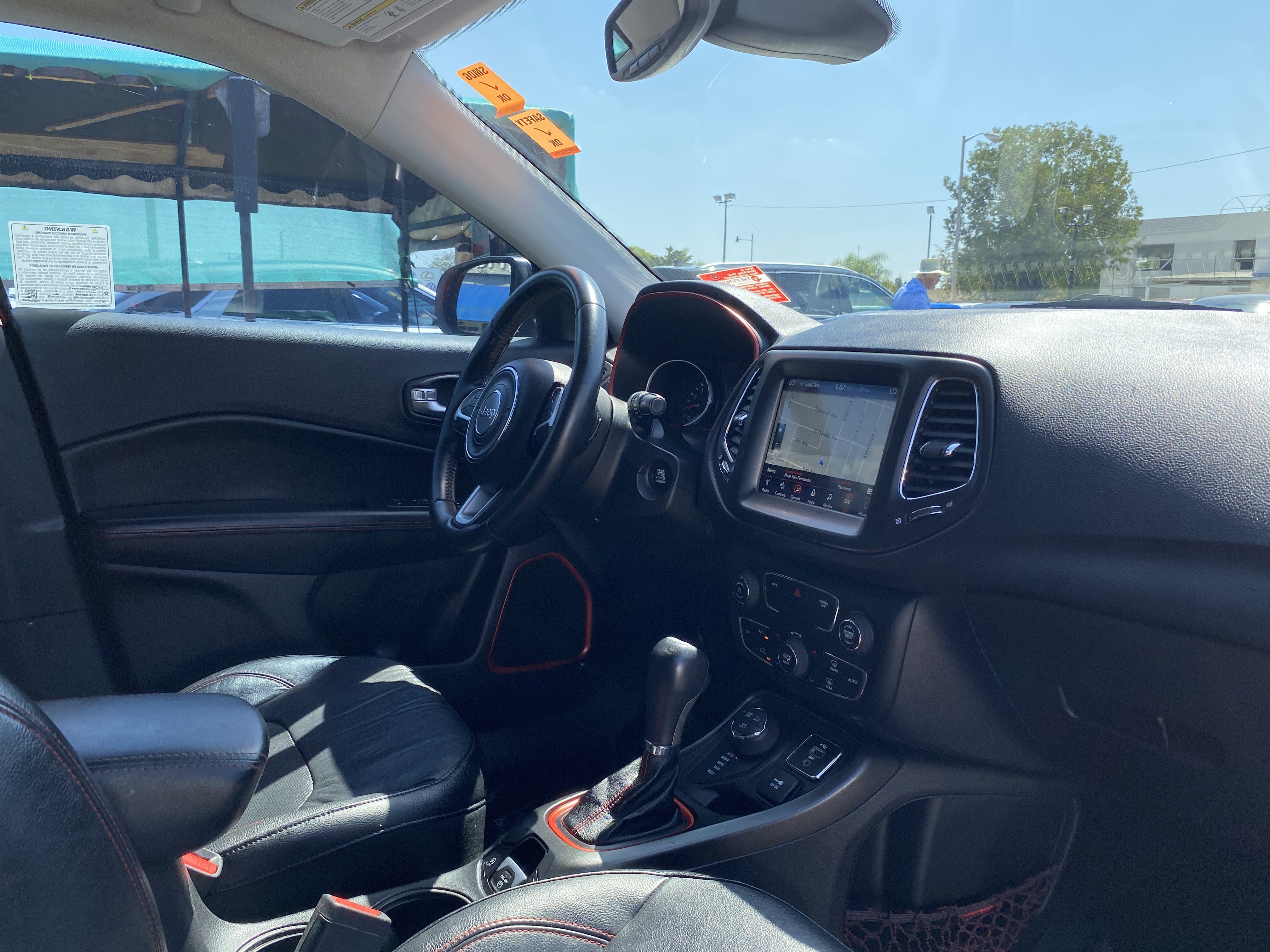 Used 2017 Jeep Compass Trailhawk w/ Leather Interior Group AWD/4WD image 29