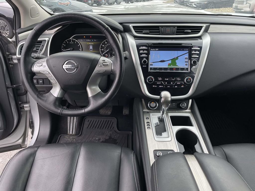 Used 2018 Nissan Murano Platinum w/ Cargo Package image 4