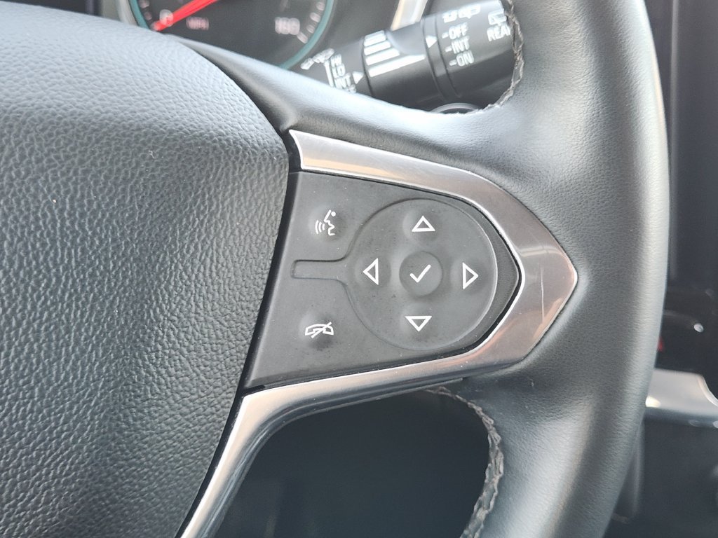 Used 2023 Chevrolet Traverse LT FWD image 29