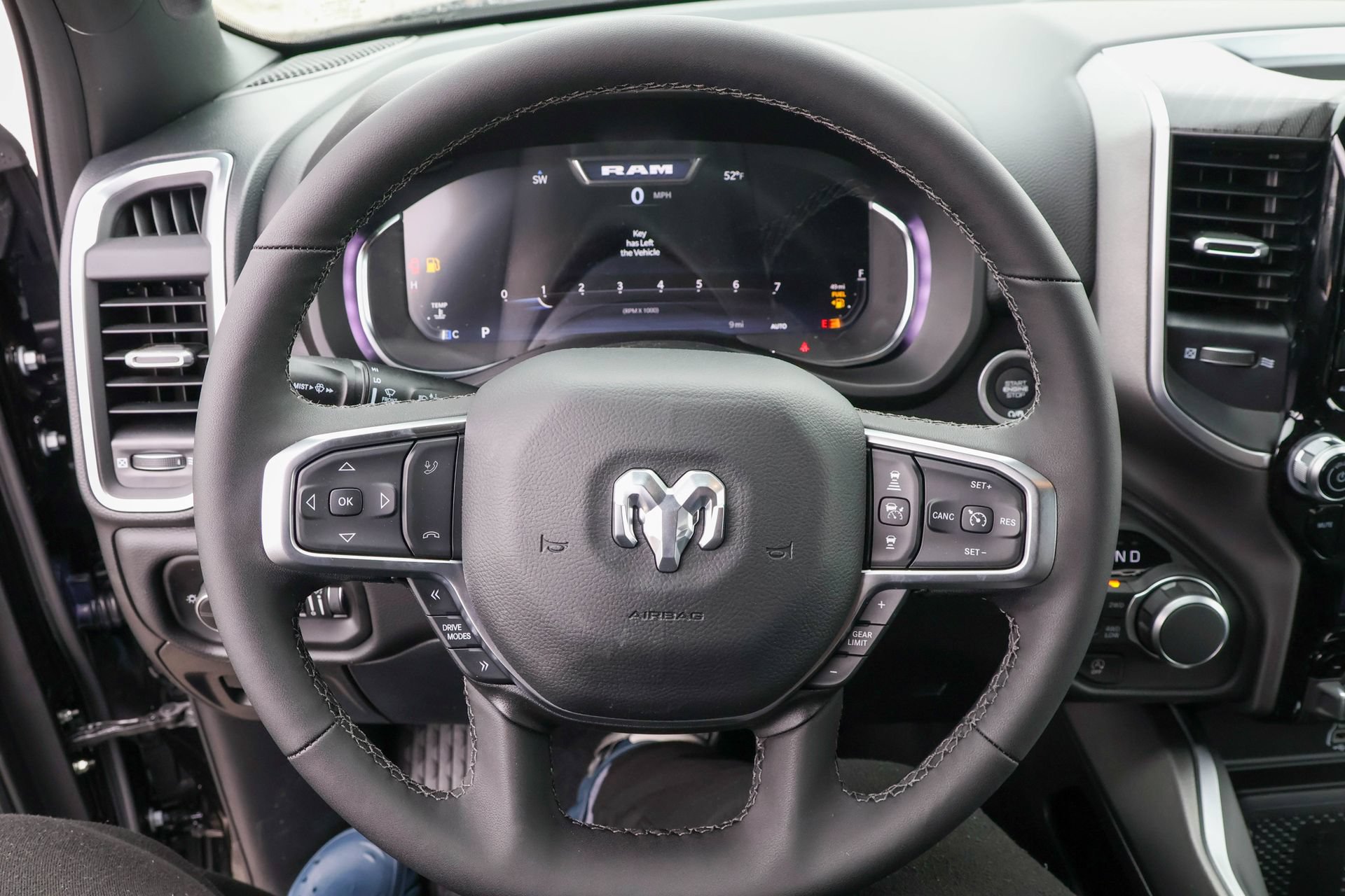 New 2026 RAM 1500 4x4 Crew Cab image 26