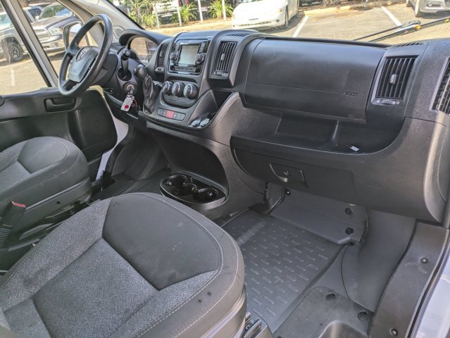 Used 2019 RAM ProMaster 2500 w/ Premium Appearance Group FWD image 19
