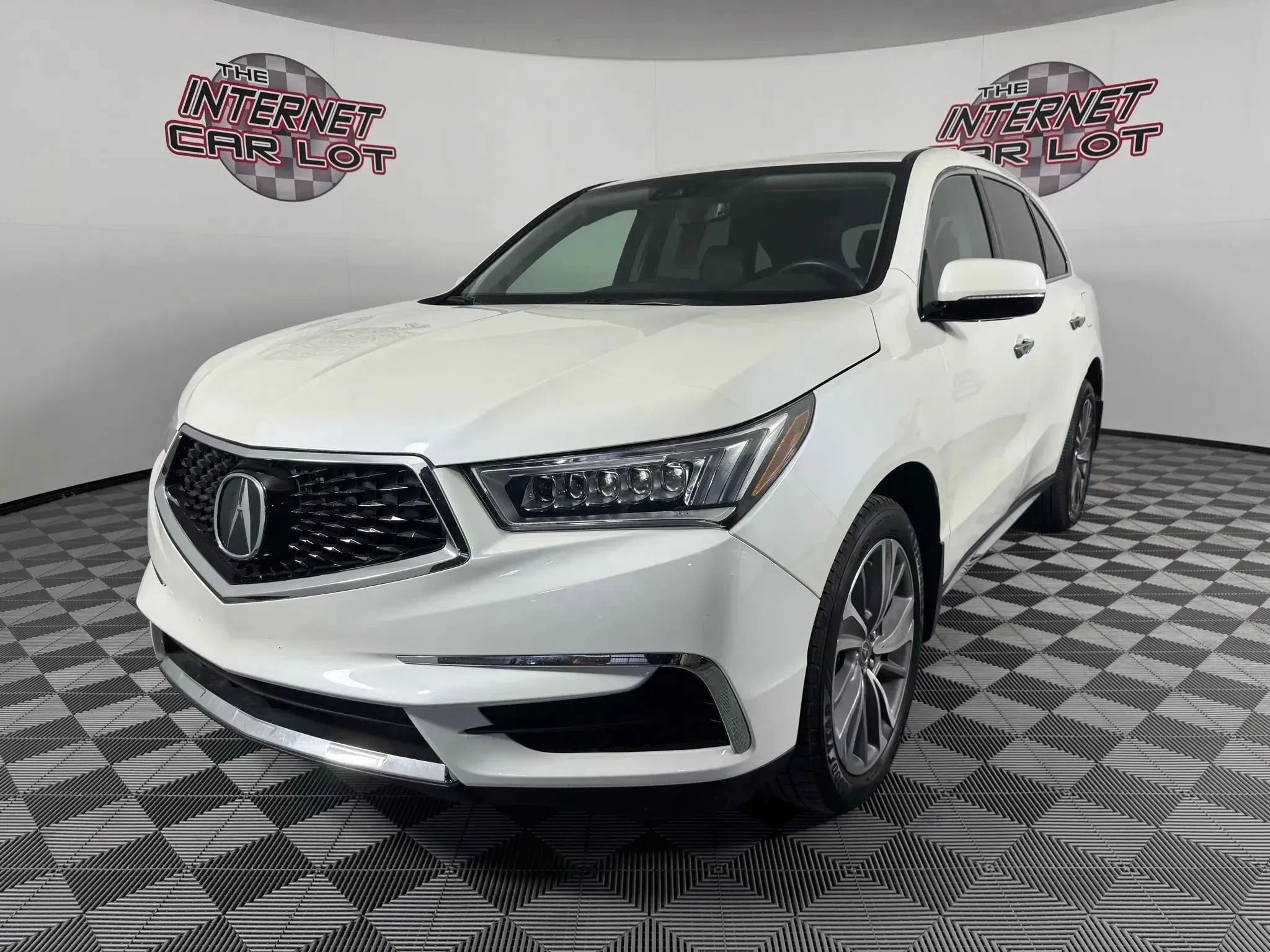 Used 2017 Acura MDX w/ Technology Package AWD/4WD image 3