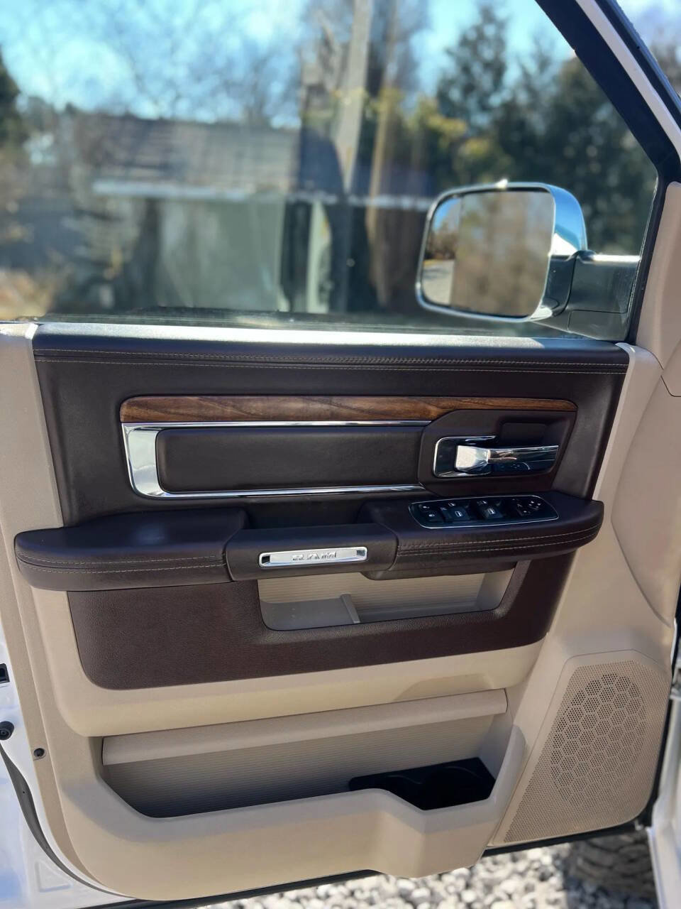 Used 2018 RAM 2500 Longhorn image 13