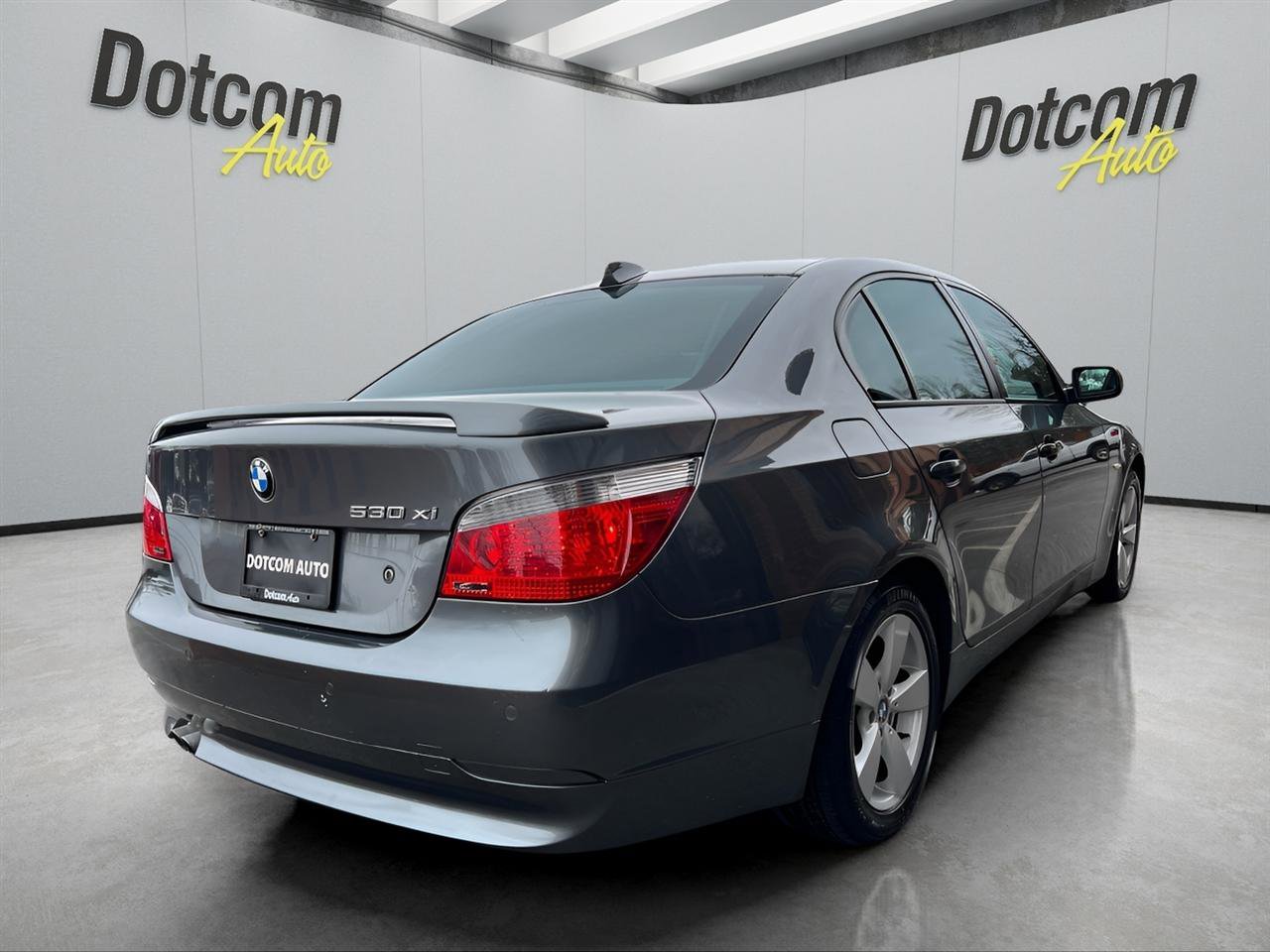 Used 2006 BMW 530xi Sedan image 10