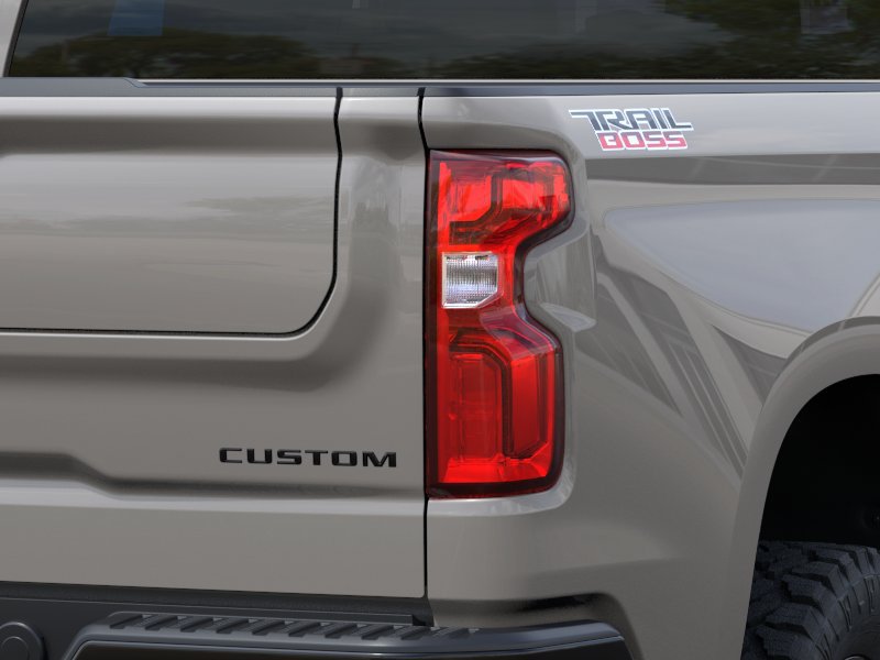 New 2026 Chevrolet Silverado 1500 Custom Trail Boss w/ LPO, Dark Essentials Package AWD/4WD image 11