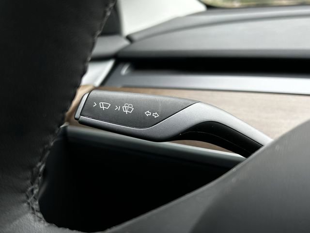 Used 2022 Tesla Model 3 Long Range AWD/4WD image 22