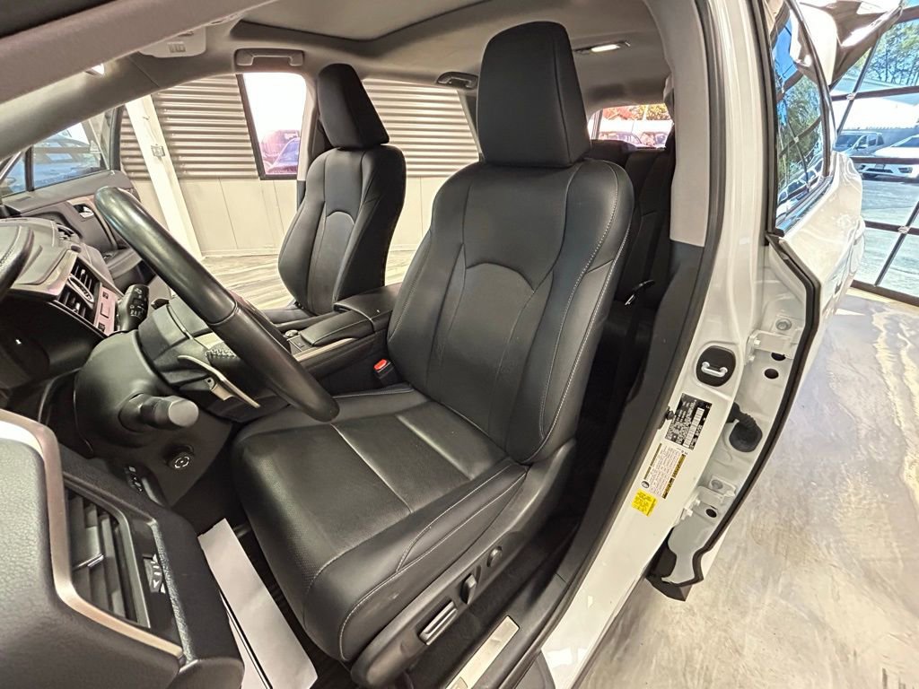 Used 2021 Lexus RX 350L Premium w/ Premium Package AWD/4WD image 10