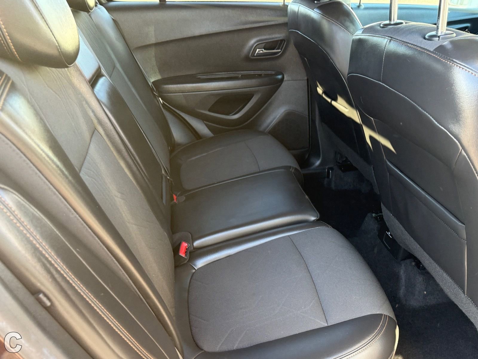 Certified 2022 Chevrolet Trax LT w/ LT Convenience Package AWD/4WD image 11