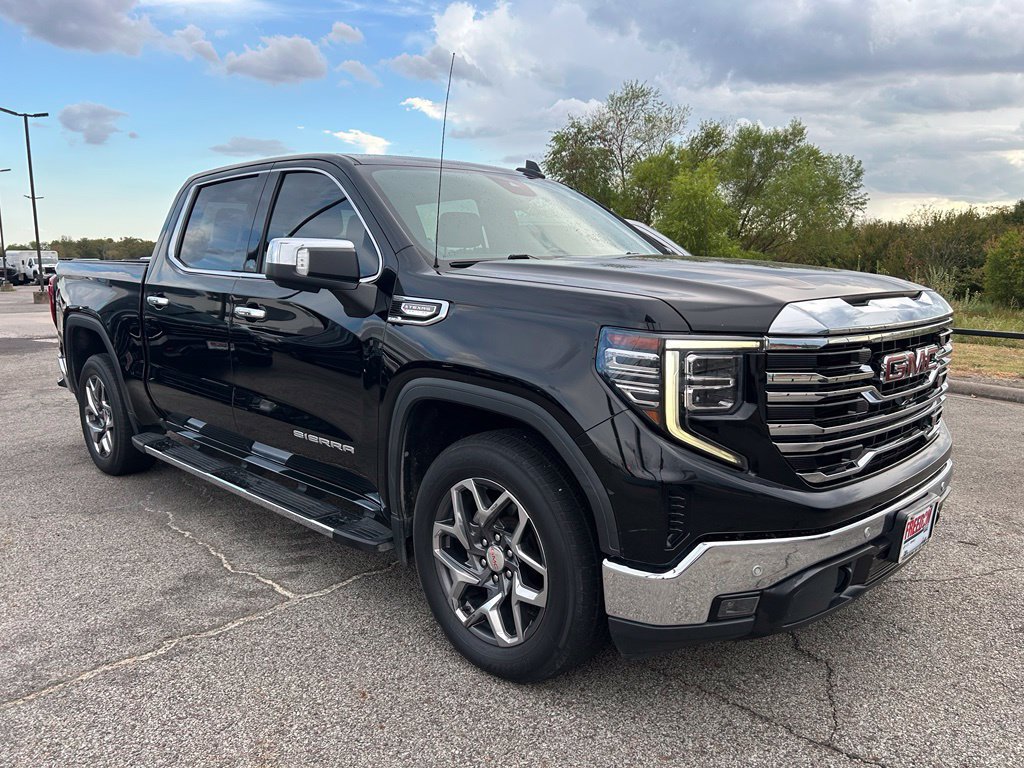 Used 2022 GMC Sierra 1500 SLT RWD image 7