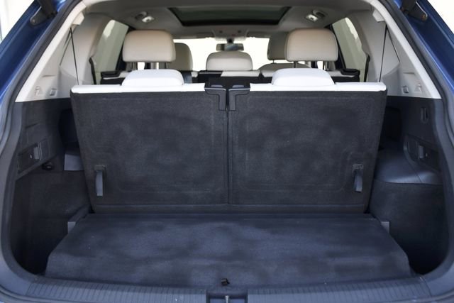 Used 2018 Volkswagen Tiguan SEL image 31