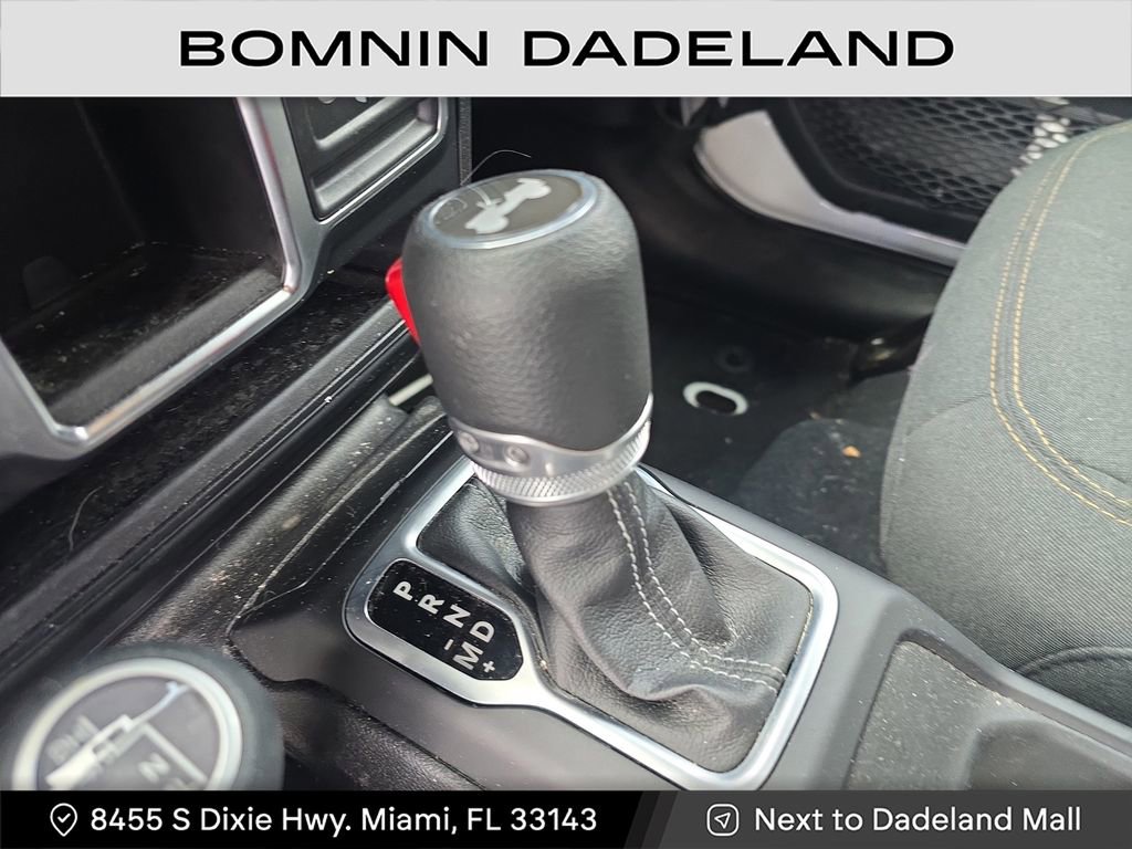 Used 2024 Jeep Wrangler Sport image 16