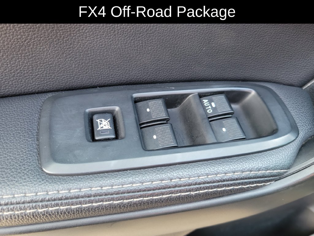 Used 2019 Ford Ranger Lariat w/ Black Appearance Package AWD/4WD image 13