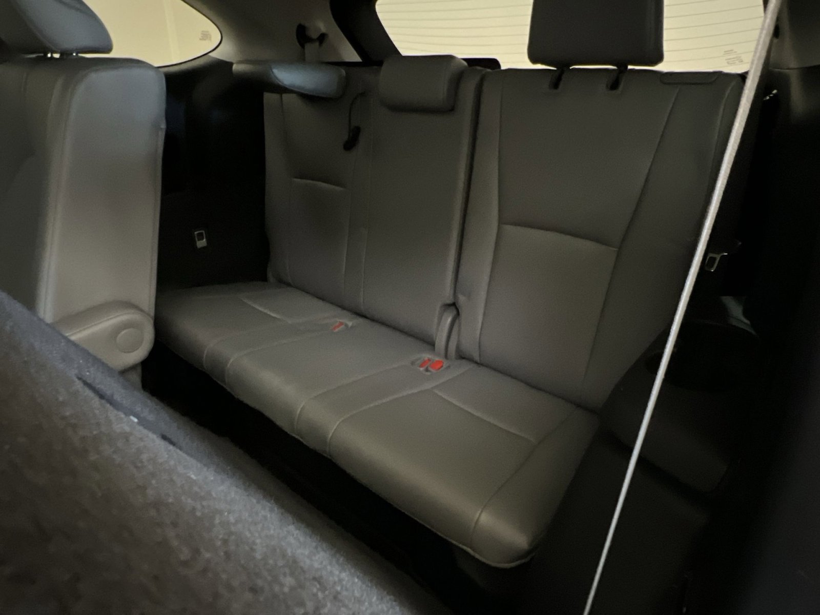 Used 2021 Toyota Highlander XLE image 24