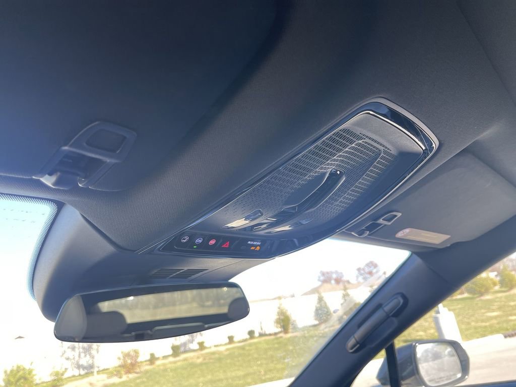 Certified 2024 Cadillac Lyriq Luxury image 30