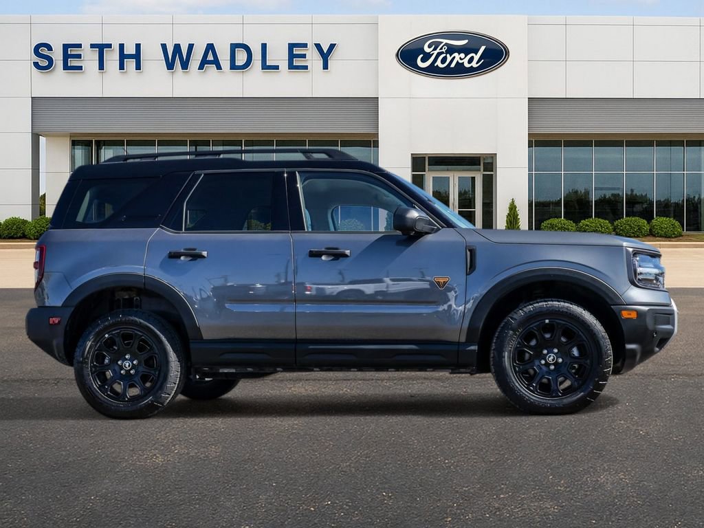 Used 2025 Ford Bronco Sport Badlands image 8