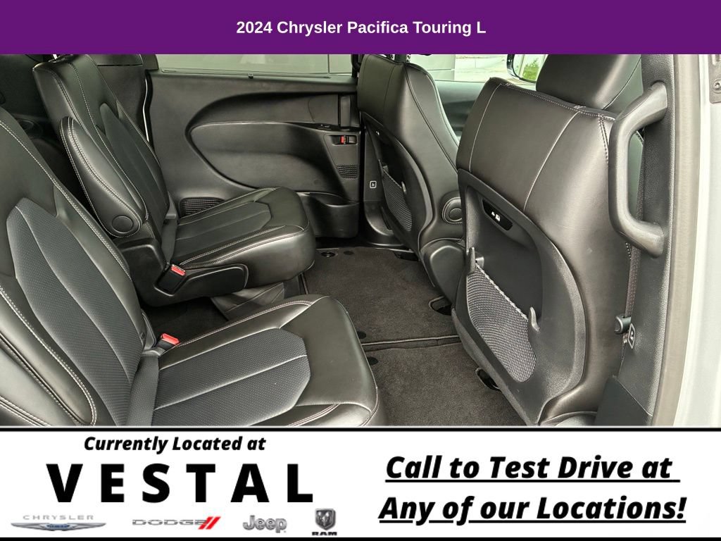 Used 2024 Chrysler Pacifica Touring-L w/ S Appearance Package FWD image 12