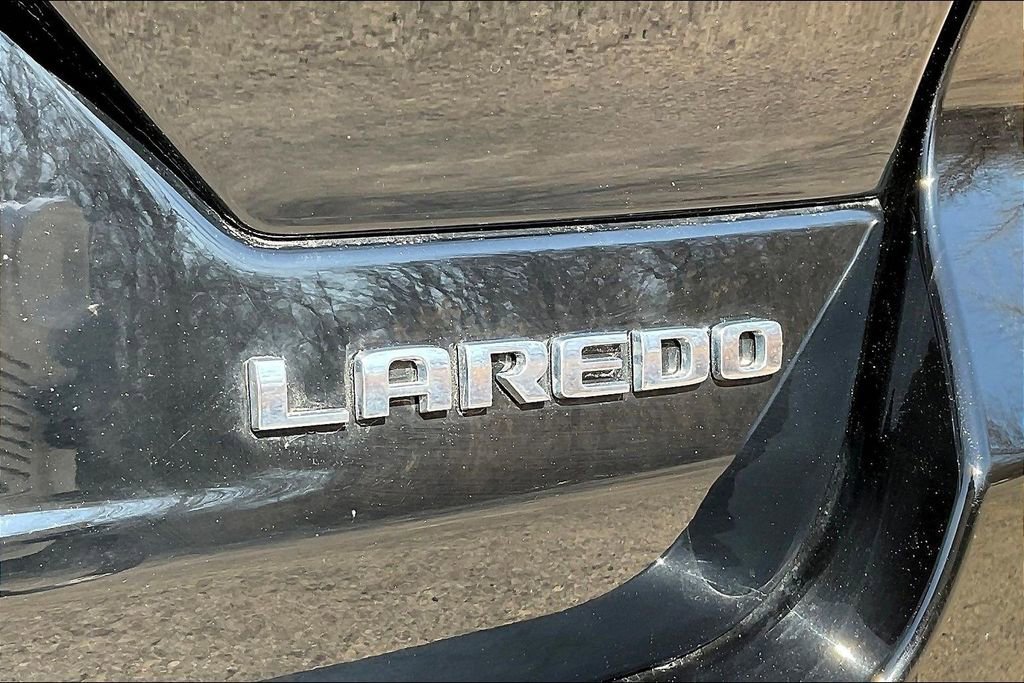 Used 2023 Jeep Grand Cherokee Laredo w/ Trailer Tow Prep Group (B) image 24