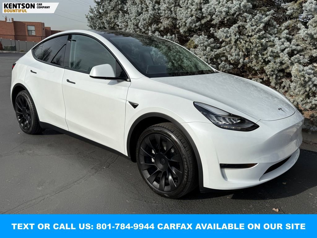 Used 2023 Tesla Model Y Long Range image 12