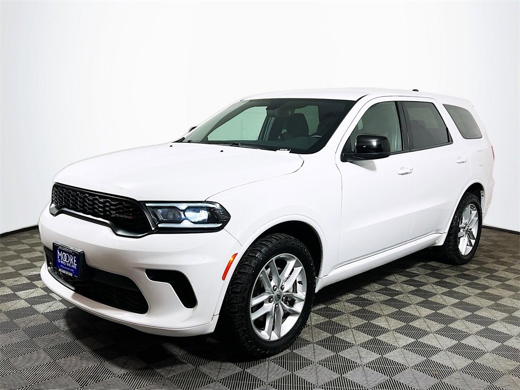 Used 2023 Dodge Durango GT image 4