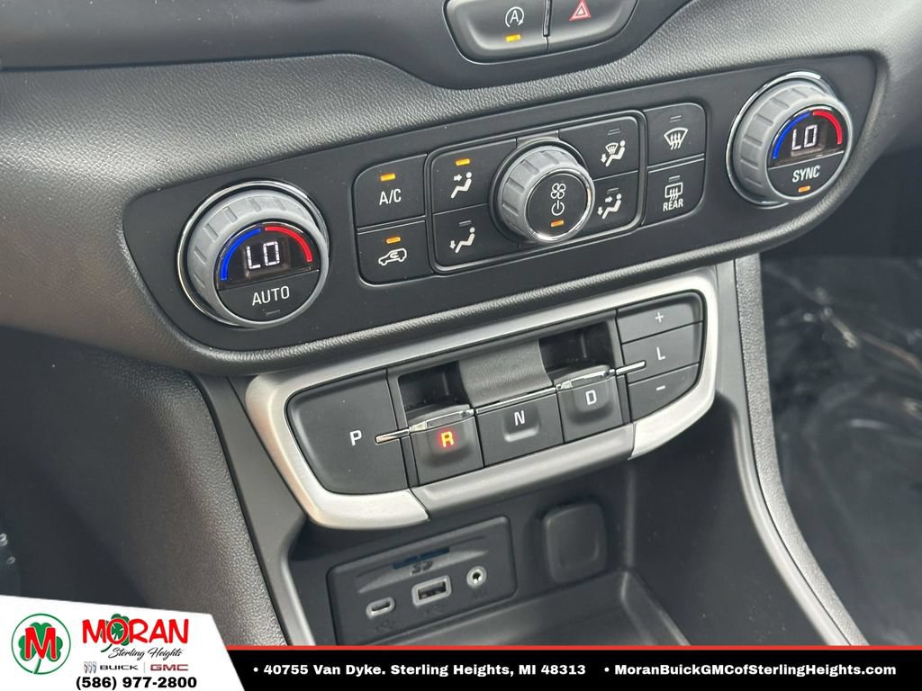 Certified 2023 GMC Terrain SLT FWD image 26