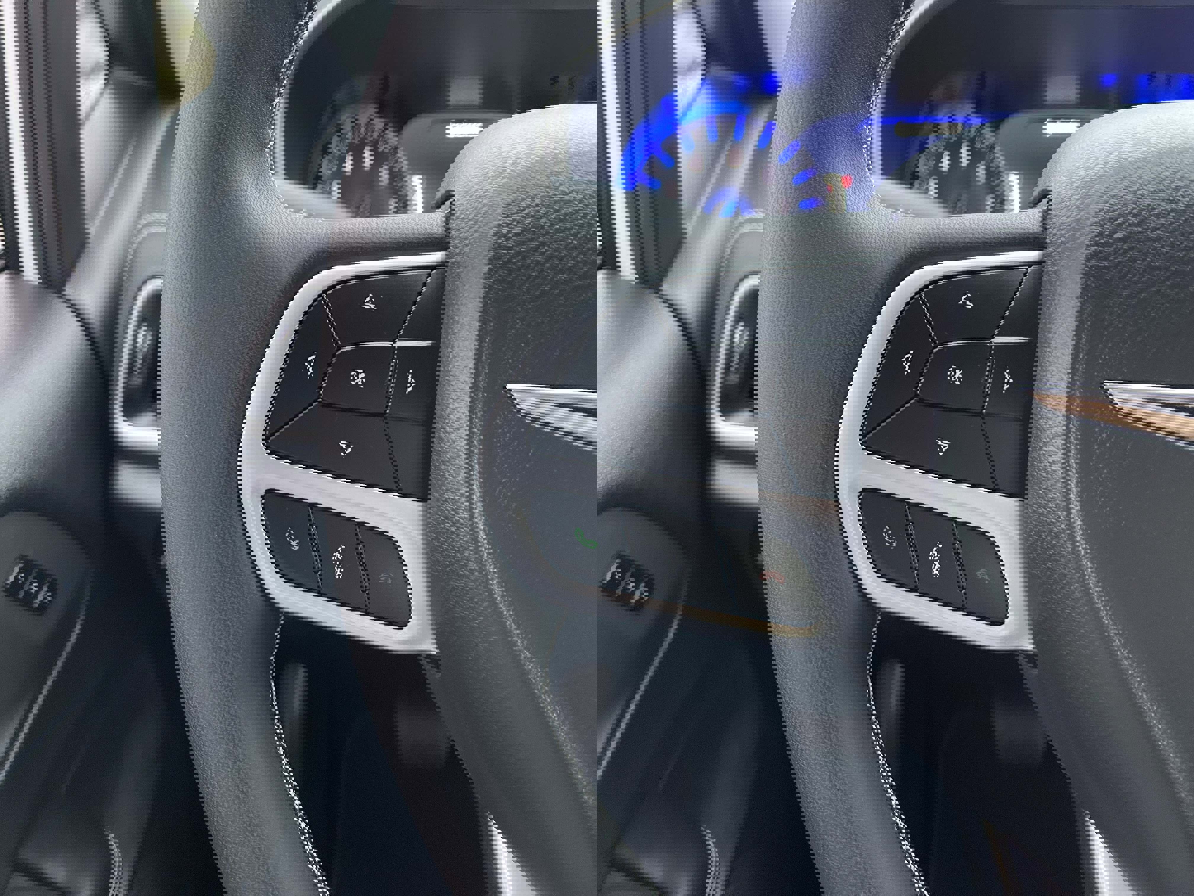 New 2026 Chrysler Pacifica Select image 36