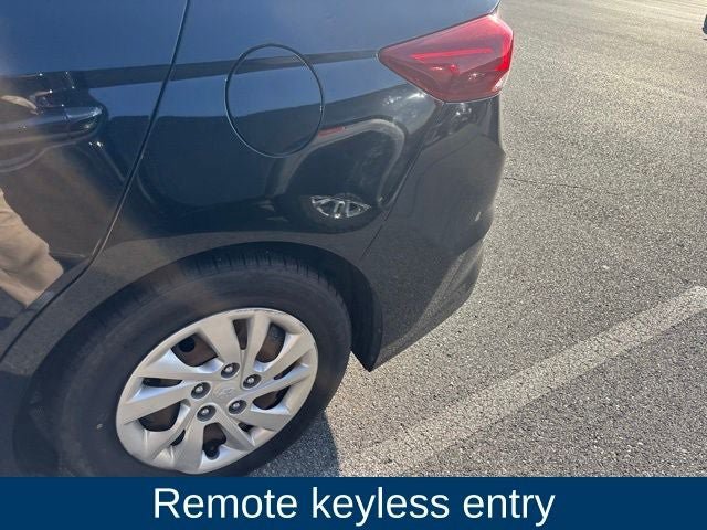 Used 2017 Hyundai Elantra SE FWD image 8