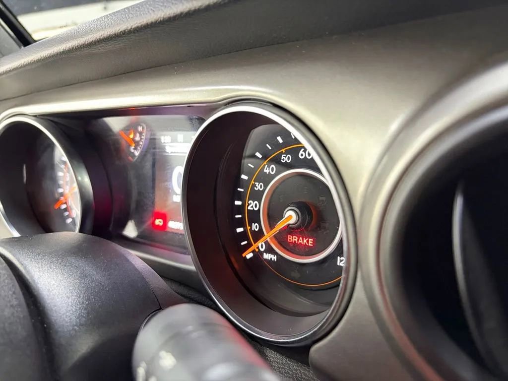 Used 2021 Jeep Wrangler Sport AWD/4WD image 23