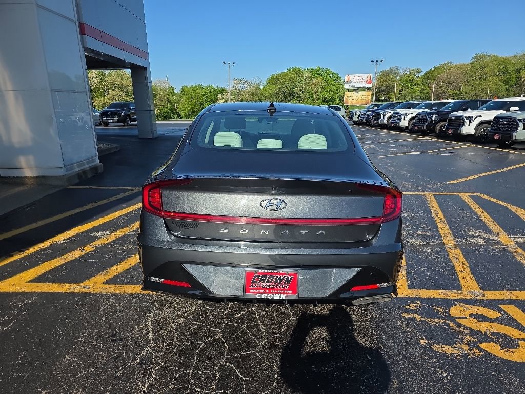 Used 2023 Hyundai Sonata SEL FWD image 4