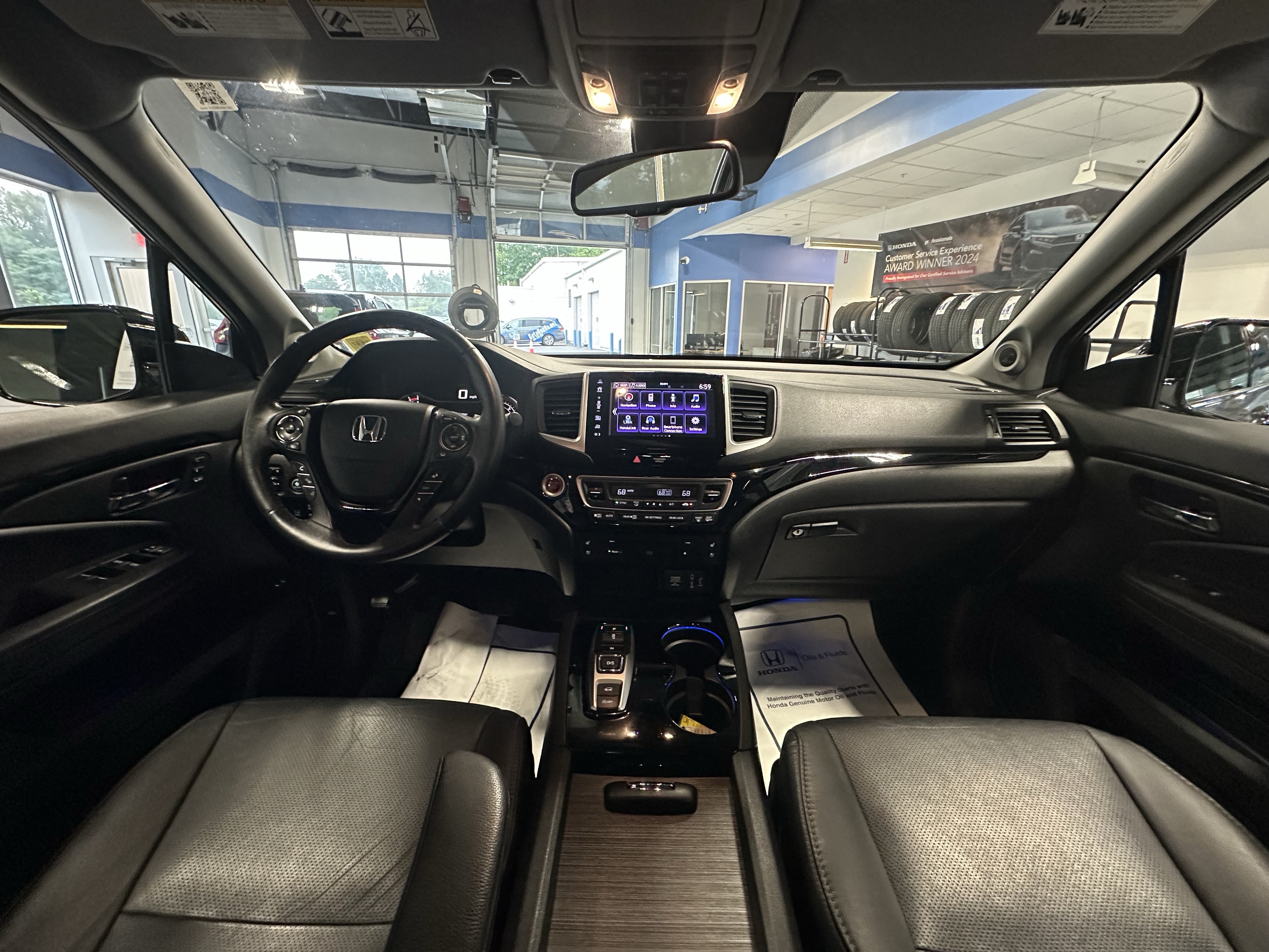 Used 2018 Honda Pilot Elite image 2