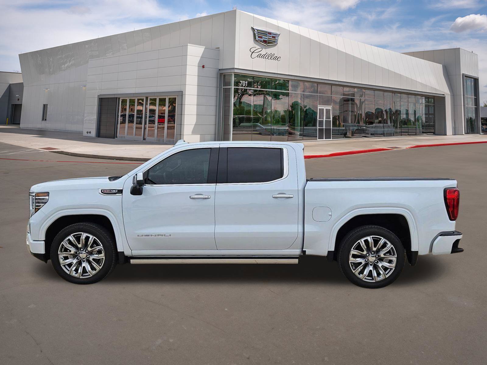 Used 2026 GMC Sierra 1500 Denali AWD/4WD image 3