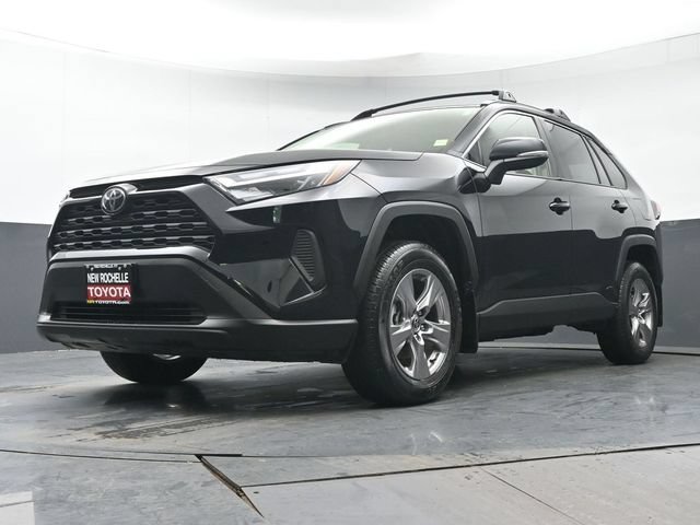 Certified 2025 Toyota RAV4 XLE w/ Weather Package AWD/4WD image 29
