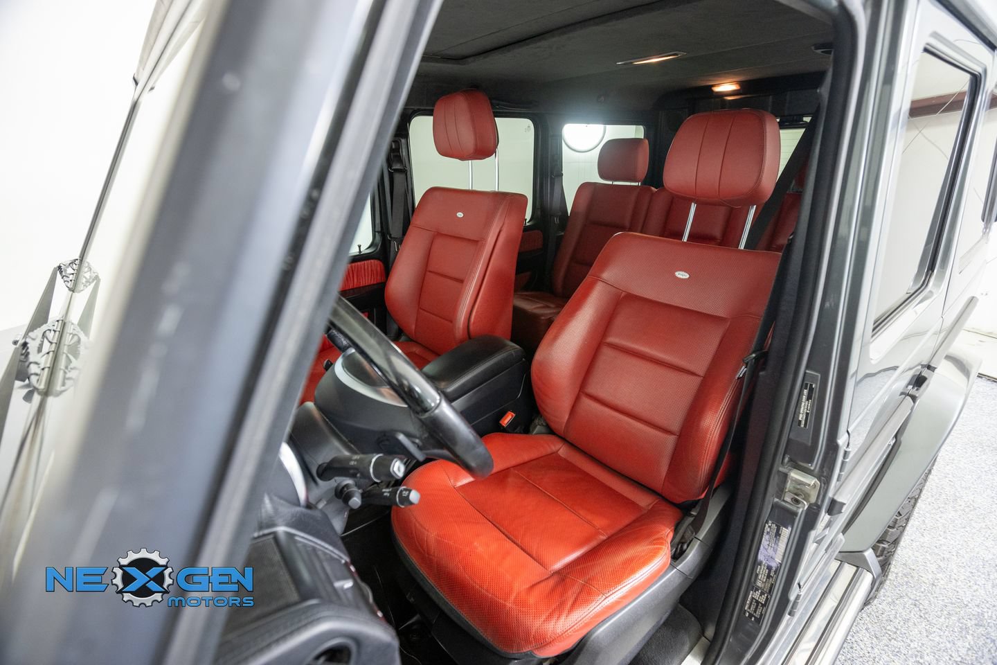 Used 2013 Mercedes-Benz G 63 AMG 4MATIC image 29