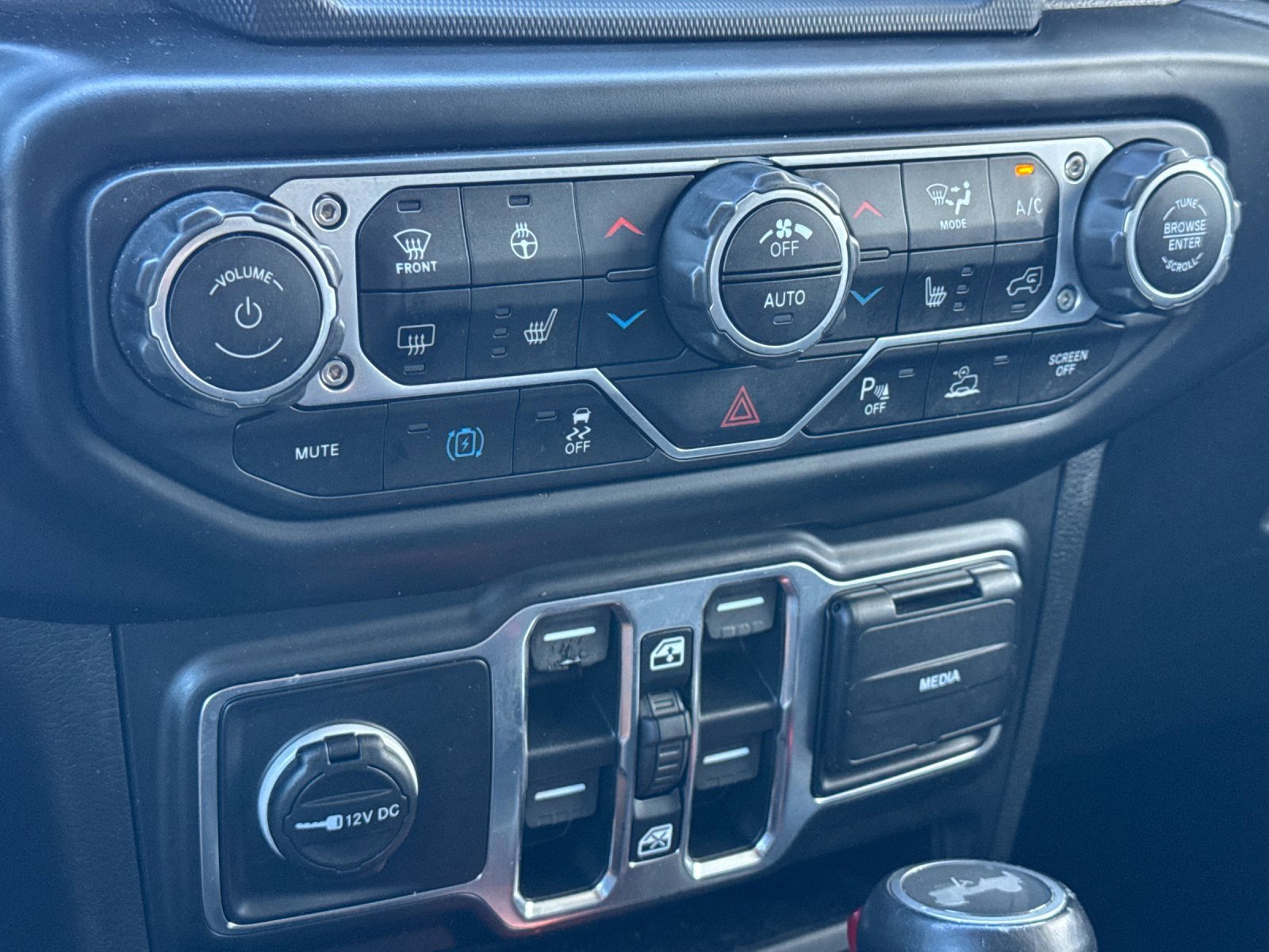 Used 2021 Jeep Wrangler Unlimited Sahara 4xe w/ Cold Weather Group image 21