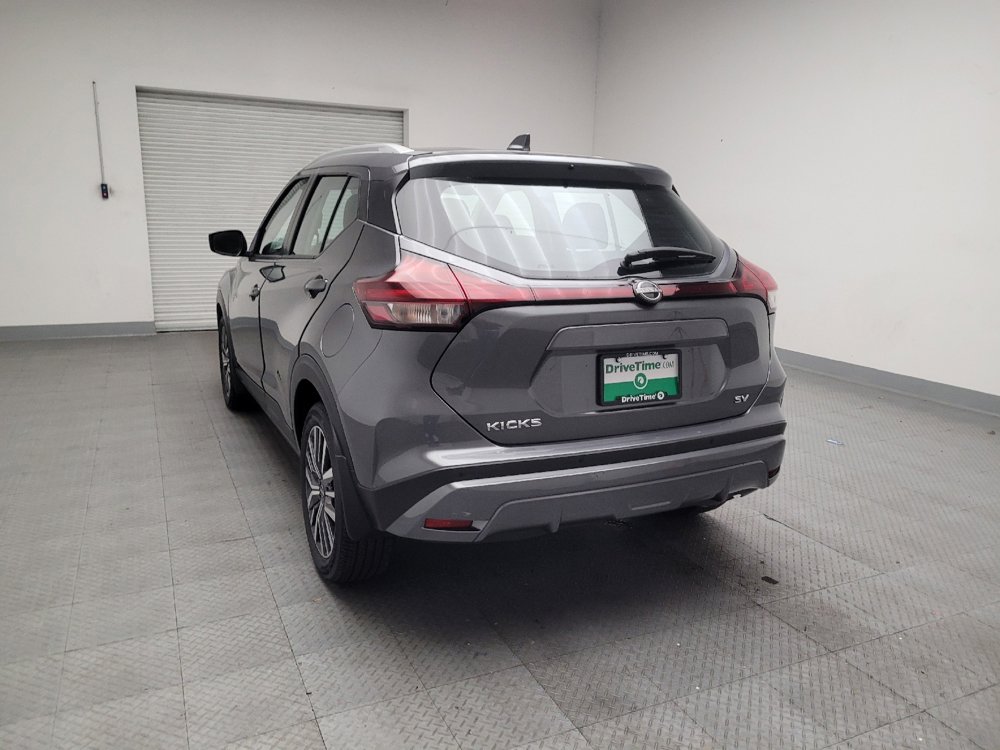 Used 2023 Nissan Kicks SV image 6
