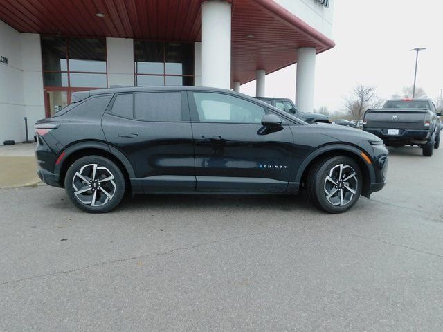 Used 2025 Chevrolet Equinox EV LT image 25
