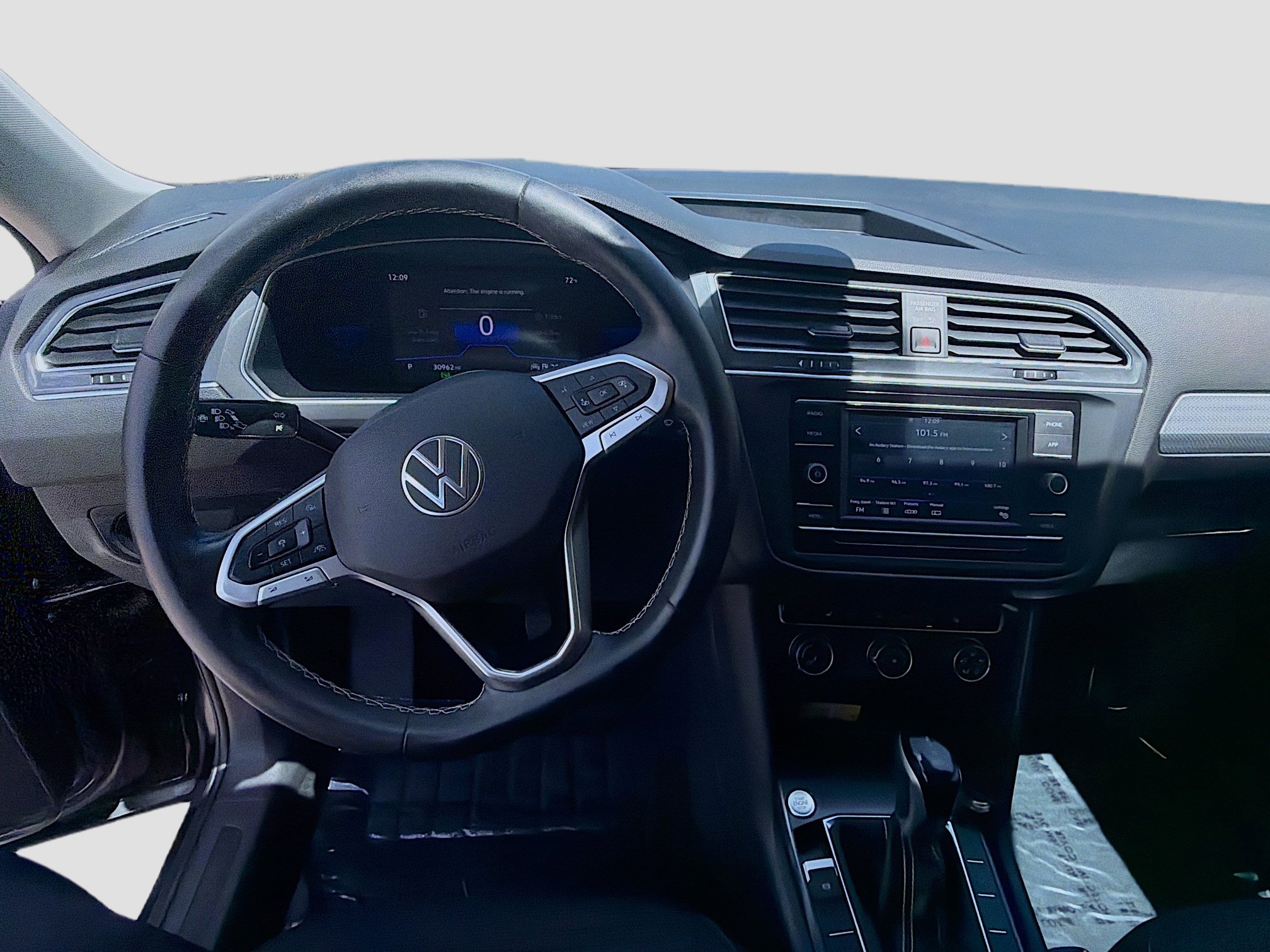 Used 2022 Volkswagen Tiguan S FWD image 10