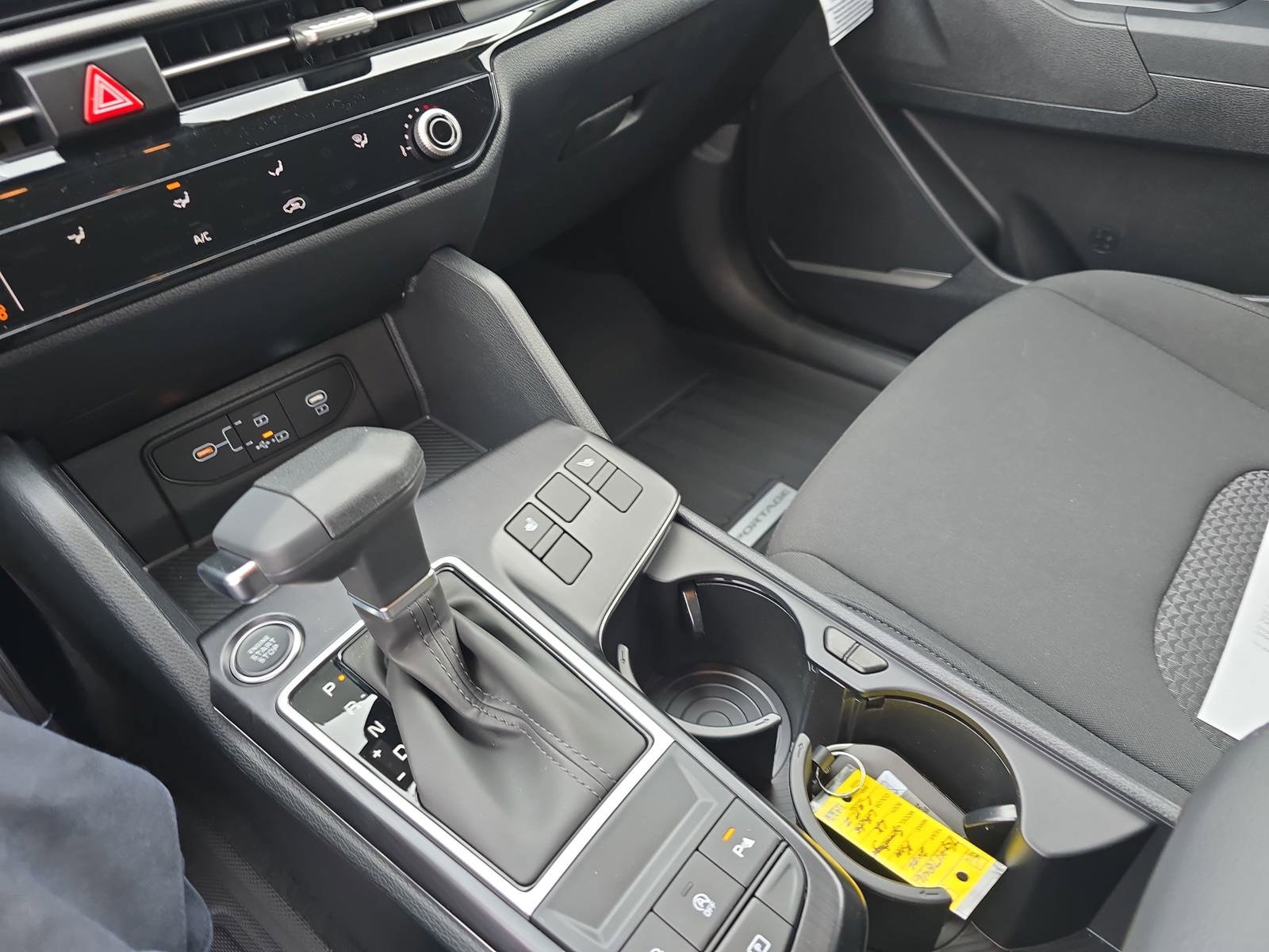 New 2026 Kia Sportage LX w/ LX Convenience Package FWD image 27