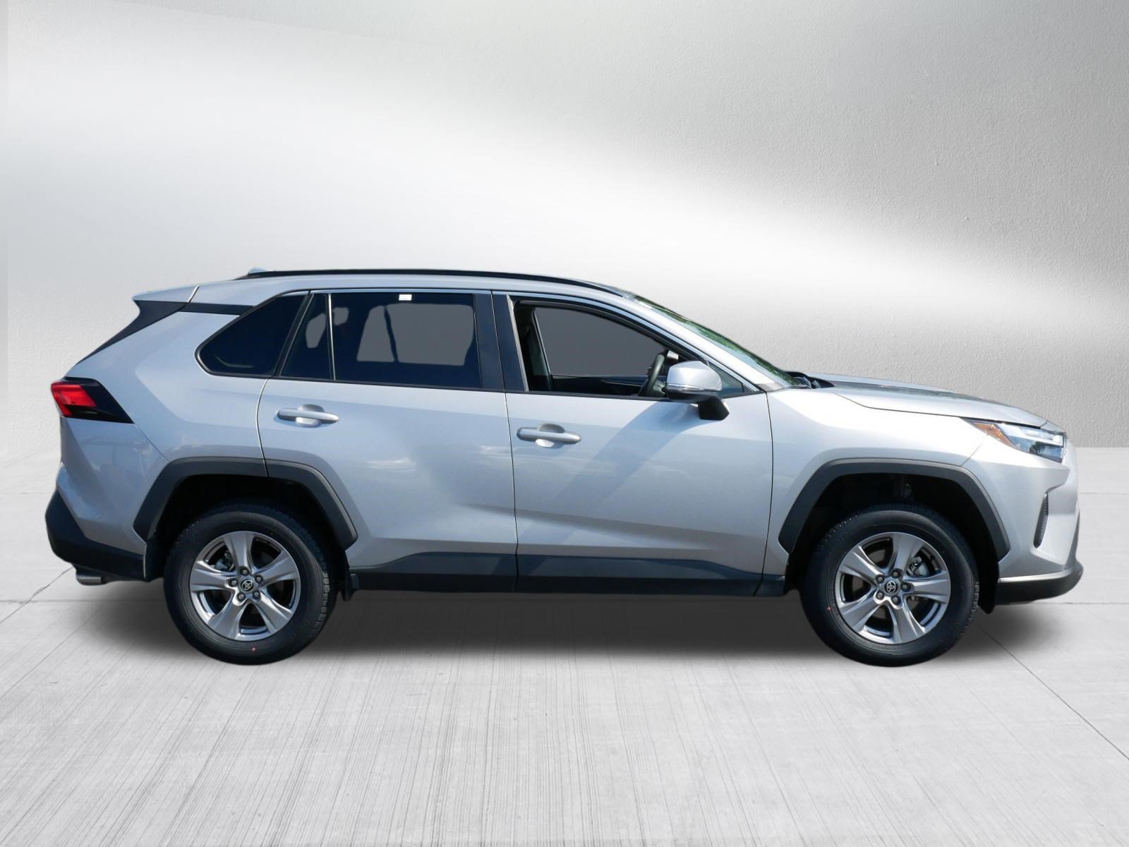 Certified 2025 Toyota RAV4 XLE AWD/4WD image 8