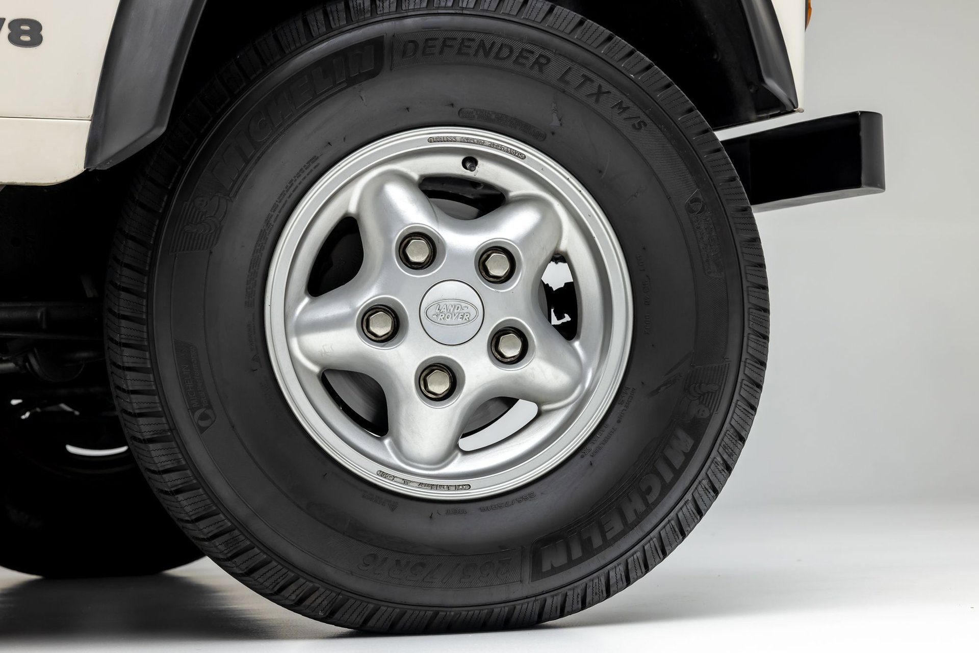 Used 1997 Land Rover Defender 90 image 18