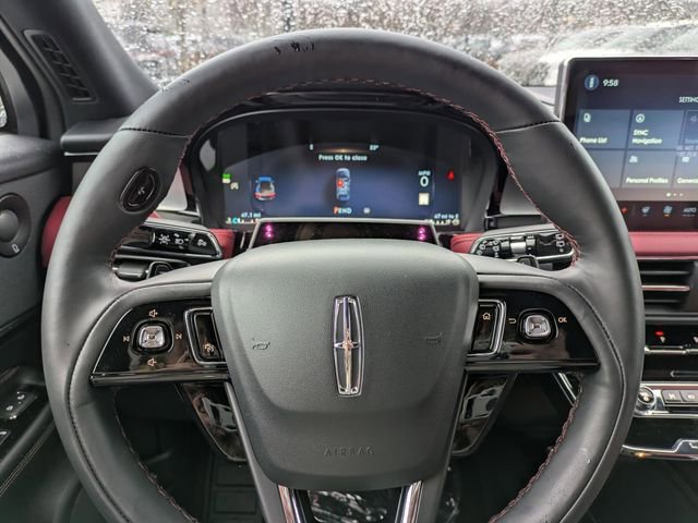 New 2025 Lincoln Corsair Reserve w/ Equipment Group 202A image 25