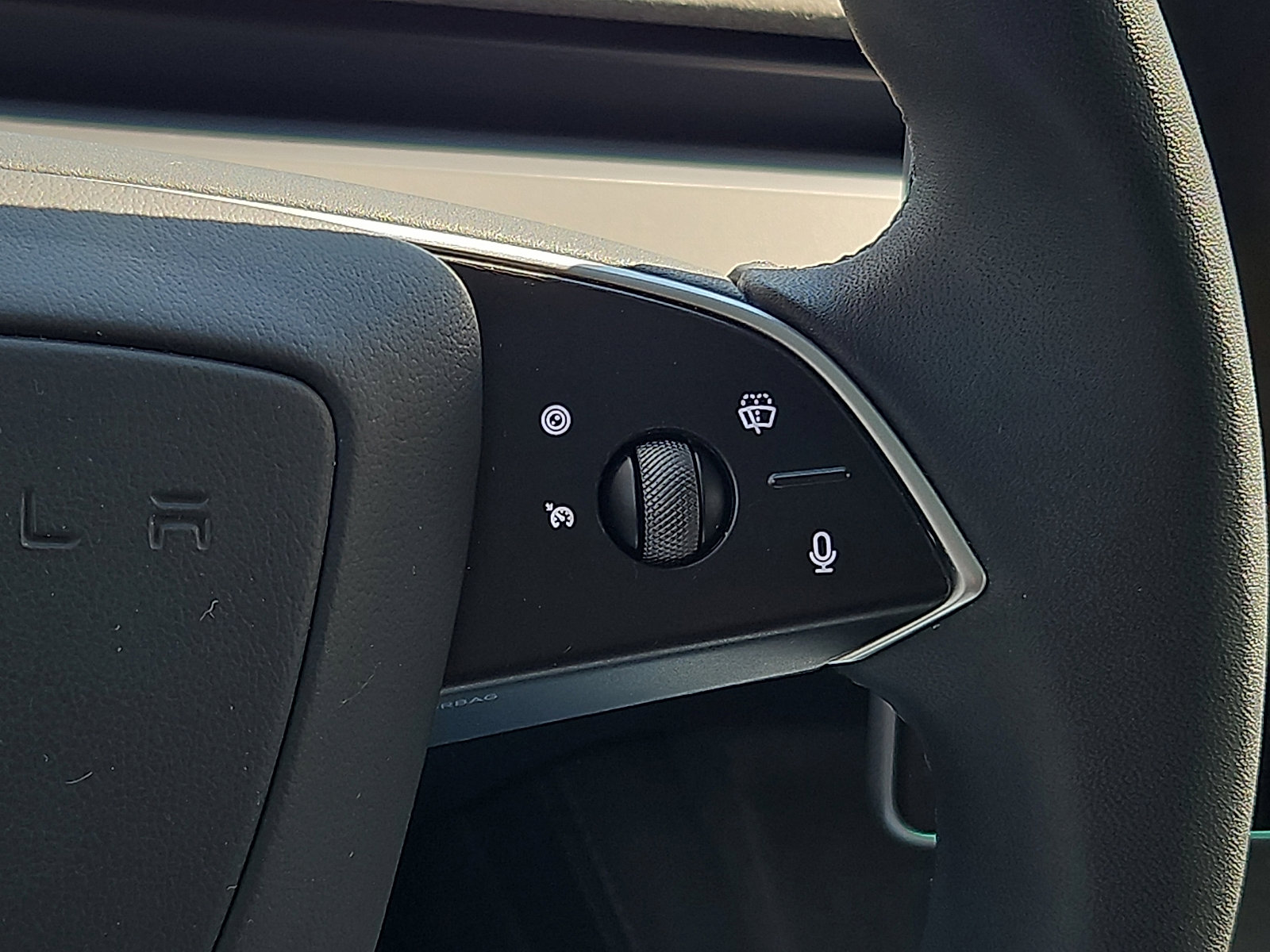 Used 2024 Tesla Model 3 Standard Range image 21