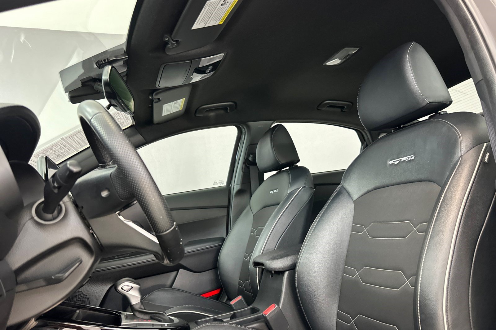 Used 2022 Kia Forte GT-Line w/ GT-Line Technology Package FWD image 5