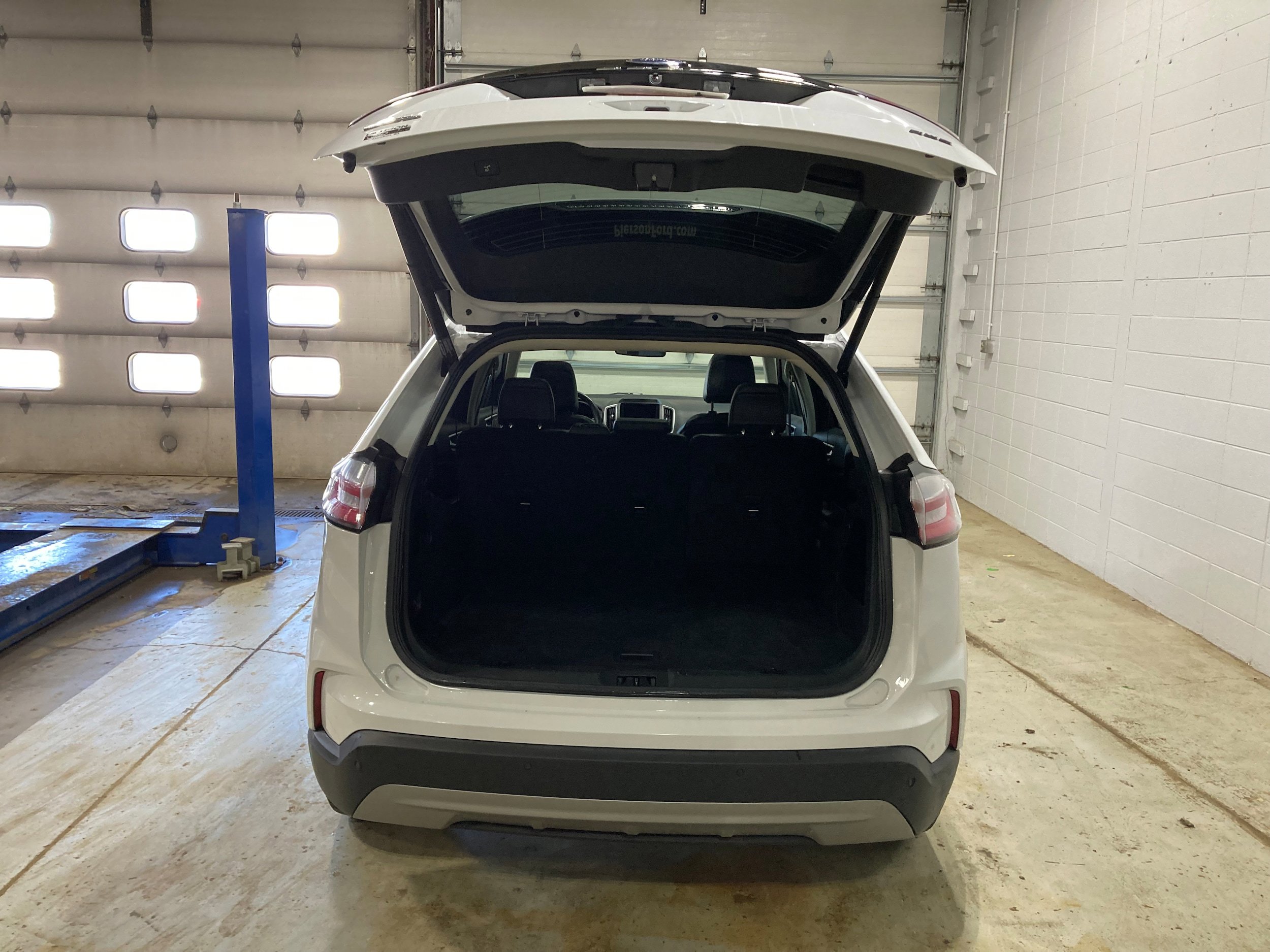 Used 2022 Ford Edge SEL w/ Convenience Package image 28
