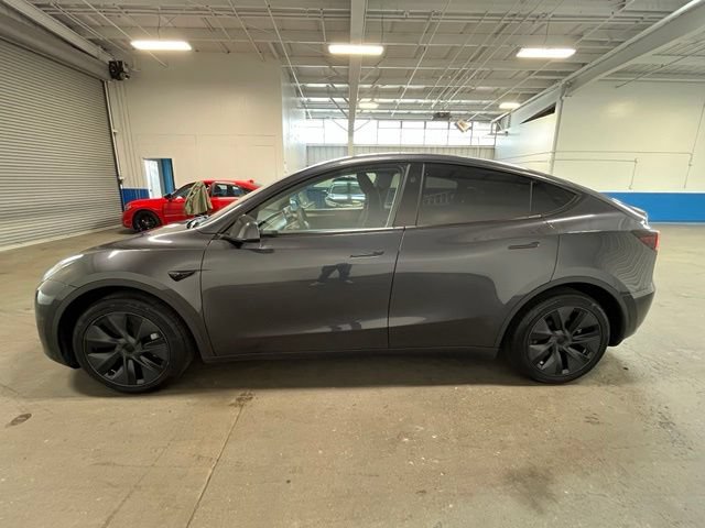 Used 2024 Tesla Model Y Long Range RWD image 6