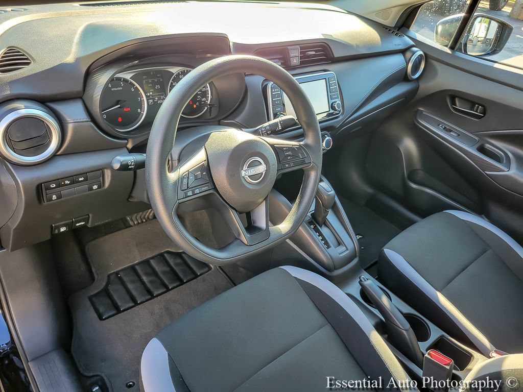 Used 2025 Nissan Versa S w/ Trunk Package FWD image 8