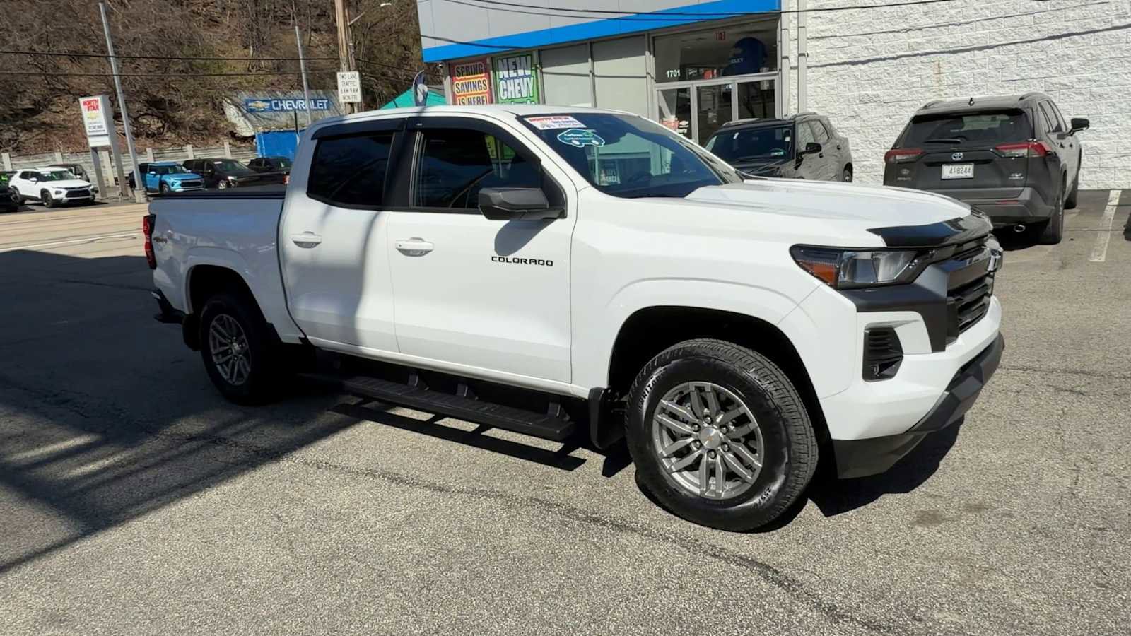 Certified 2024 Chevrolet Colorado LT w/ LT Convenience Package II image 2