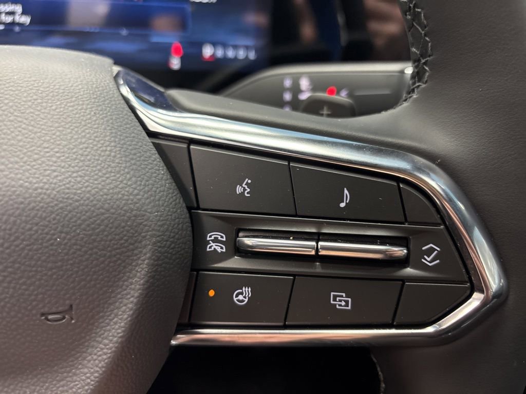 New 2026 Chevrolet Equinox LT w/ Convenience Package II image 40